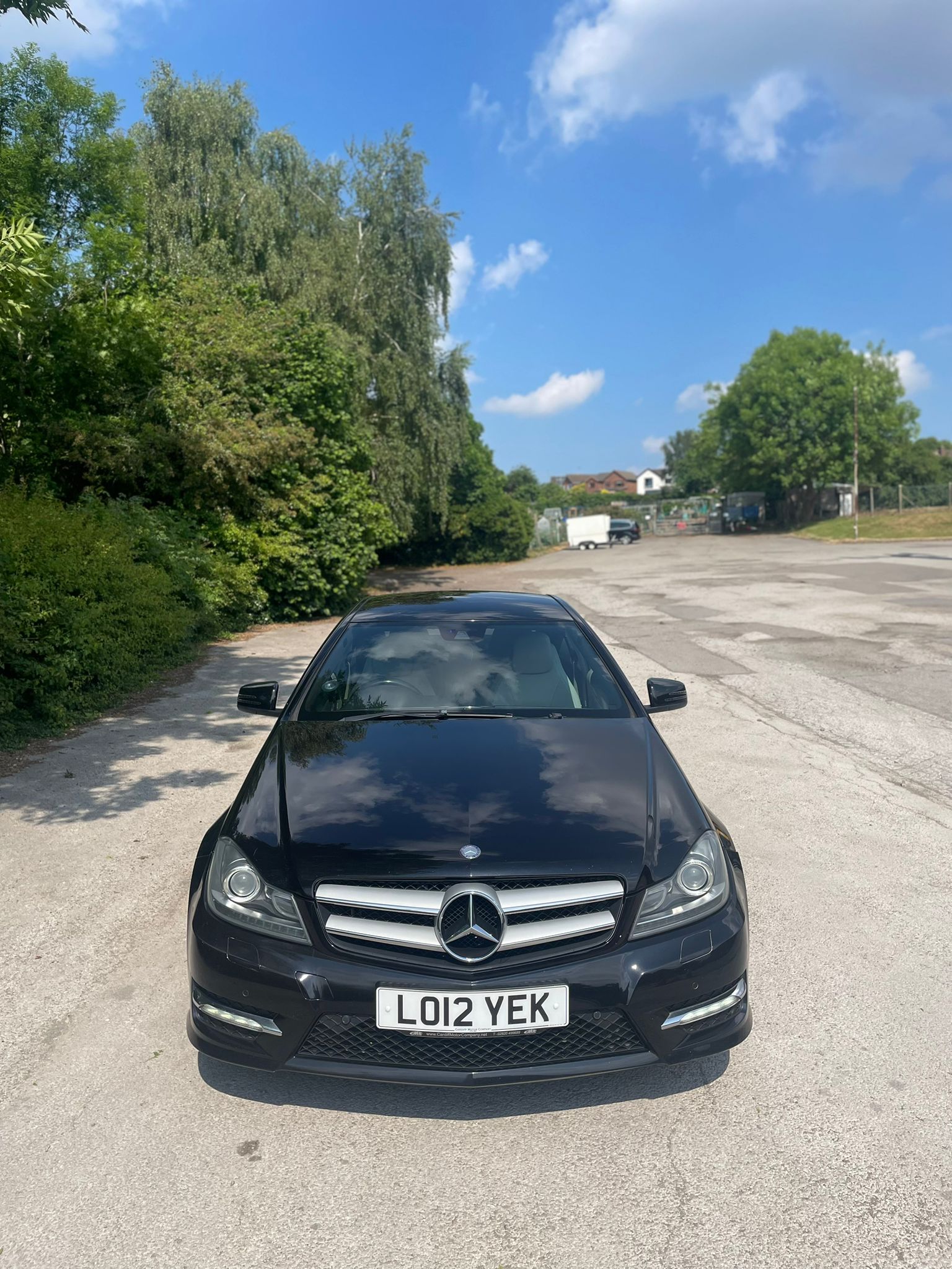
								Mercedes C220 CDI AMG Sport full									